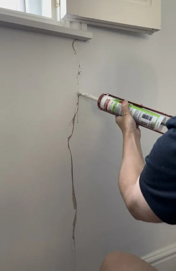 Wall leakage repair consultation